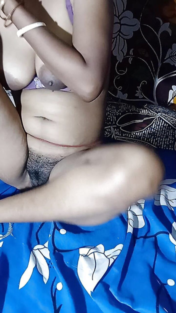 Desi Bengali cpl: Tubuh berkongkek sendiri