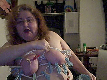 BBW nurse Vicki adventures with friends: Perbudakan payudara tersedak dan lebih banyak bdsm