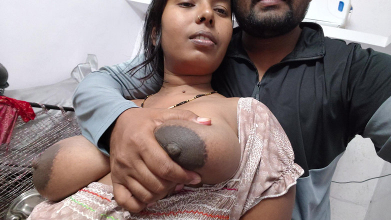 Premi pooja: Hot Devar and Bhabhi Romantic Hot Video - Desi Village Bhabhi...