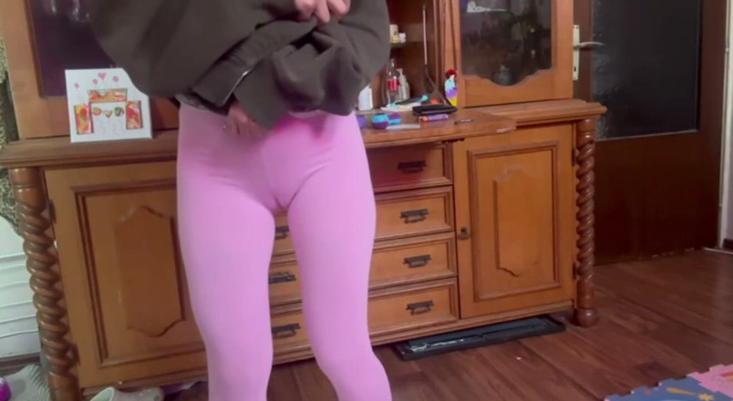 Lana lova: I Pissed in My Pants From Cold