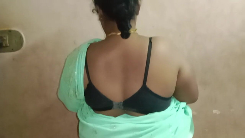 Tamil Anti Uma235: M-am dus la casa mamei mele vitrege și am văzut că...