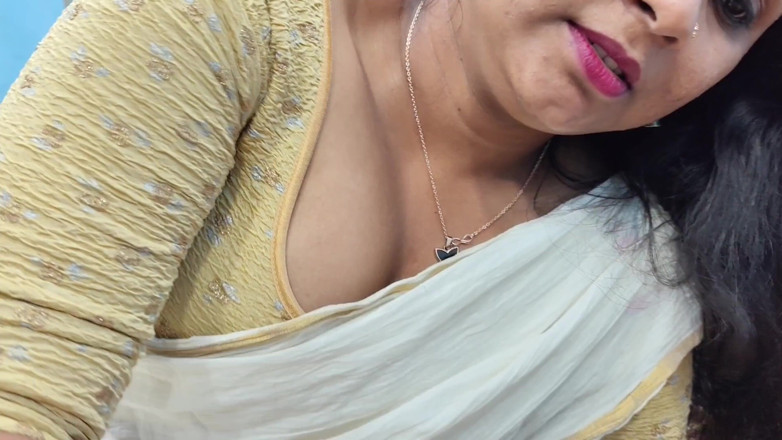 Vaigavarun45: Cặp đôi Kerala Malayali thổi kèn và liếm âm hộ trong kerala...