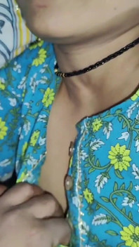 Heiße desi bhabhi blowjob, mundfick und sperma im mund