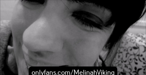 Melinah Viking: Uctívání očí