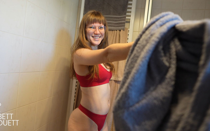 BettDuett: Shaking Orgasm Through New Shower