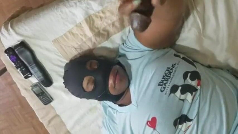 Da Sex Addicts: Awek montel jalang dikongkek mukanya