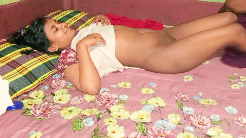 Mimakter: Nel mezzo della notte, Tutti in casa e noi due...