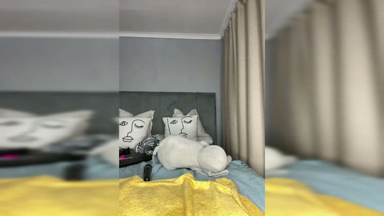 Legendary Booty Overdose: Fat Ass BBW Striptease &amp; Squirts Masturbation