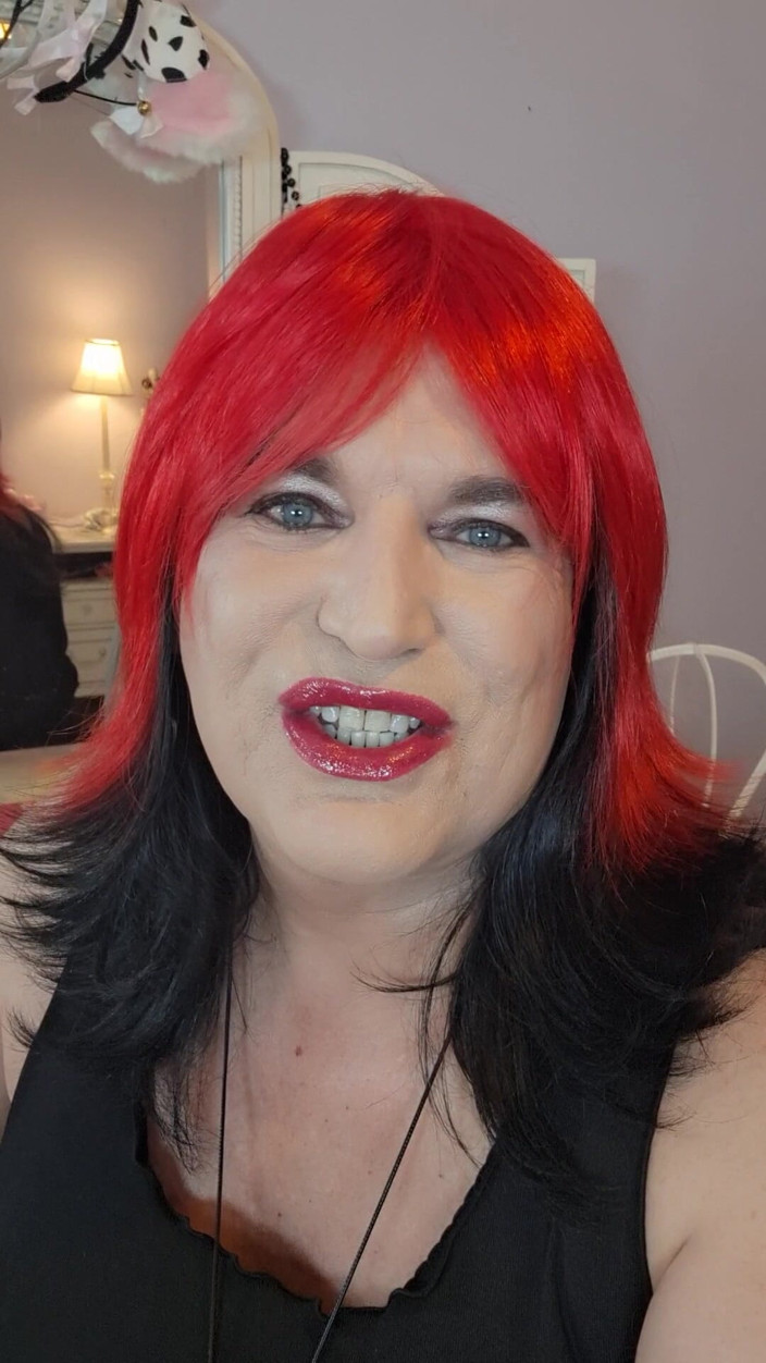 Victoria Lecherri: Líbí se ti moje rty?