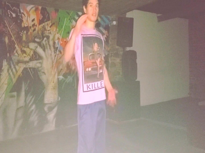 Kyle Smith: Il me tient comme une salope pendant que je lui...