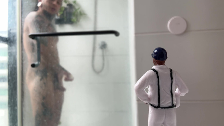 Dyavol: Giant Shows Himself Showering with a Tiny Human and Then...