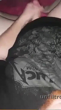 Assista meu pau crescer enquanto eu esfrego a cabeça do meu pau até gozar !!