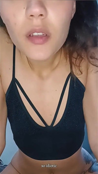 Humilhante Dominatrix em POV: I Spit on You, I Use You e Your Girlfriend Just Watches