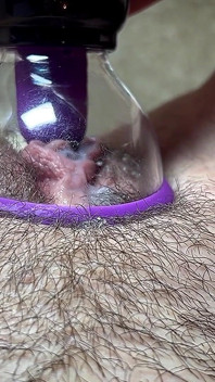 Vacuum Morning Masturbation, Wet Pussy with Cream Flowing Out, How Nice It Is