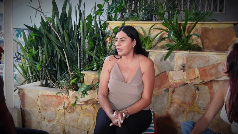 MelaniRincon: 面接が制御不能になって、結局セックスしたんだ