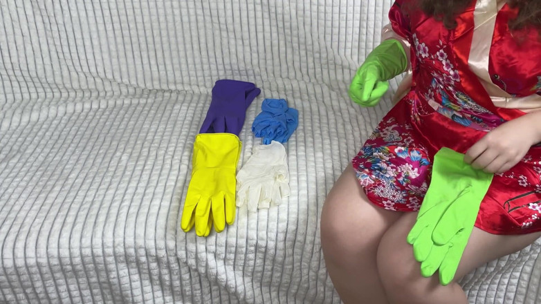 Cherryonthecake231: Trying on latex gloves - Different colors