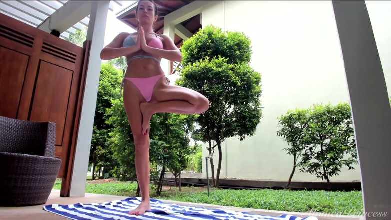 Princess Monica: Yoga Bends That'll Make You Hard
