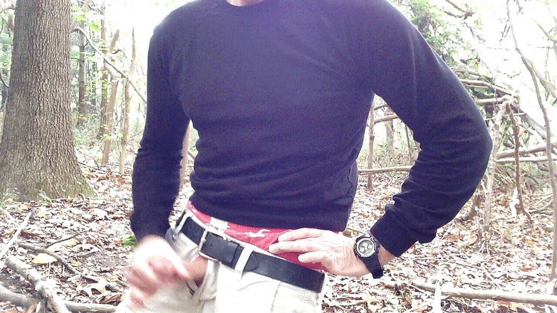 TJenner: Hängen und wichsen im wald. Verbale