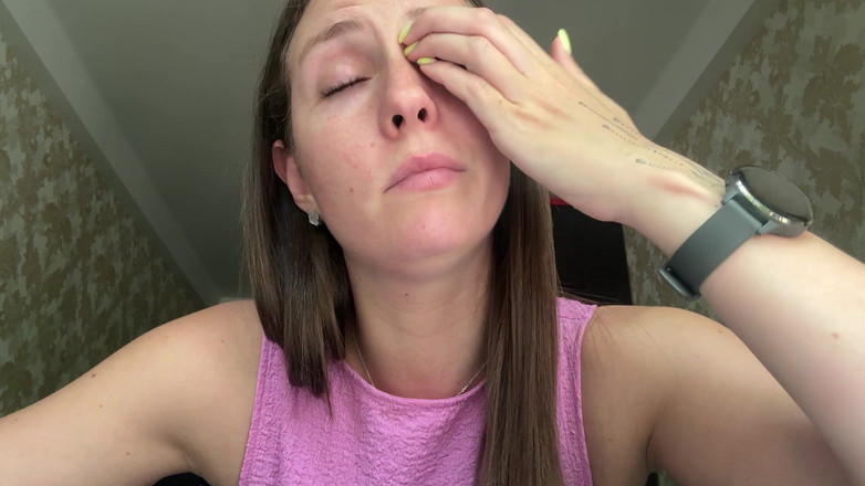 Hottie goddess: Flegm langue, frénésie de crachats