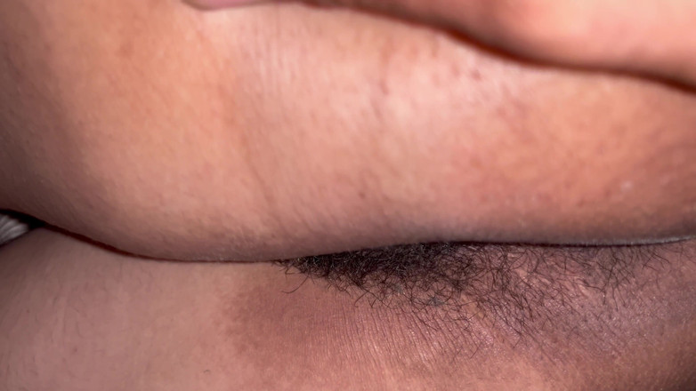 simplepureporn: Un couple desi poilu baise