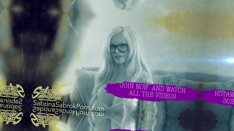 Sabrina Sabrok: 욕조에서 발 페티쉬