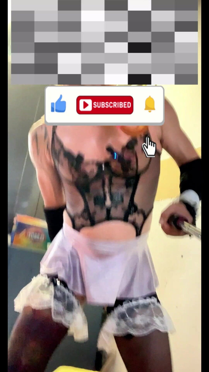 Benito414: Cintia butt ladyboy sul cazzo