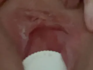 Hot potato girl: Bottle in cunt