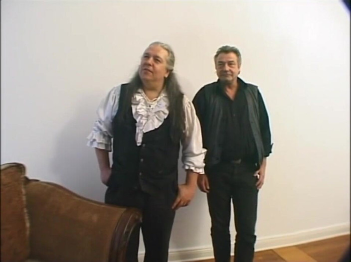 Absolute BDSM films - The original: Demütigendes essen und pissender fetisch