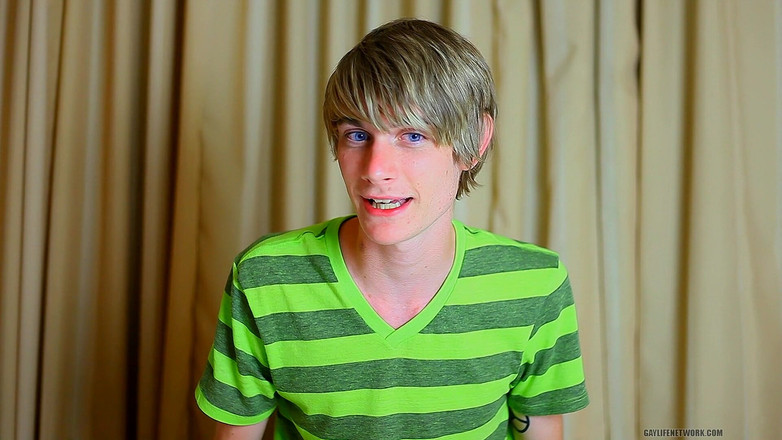 Lollipop Twinks: Preston Andrews &amp; His Hilarious Voice Characters Talk to the Camera