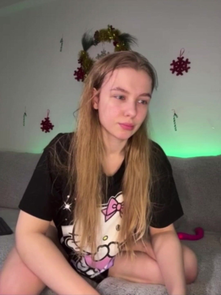 JuiceLussie: 애널 피스팅 존나게 가까이서