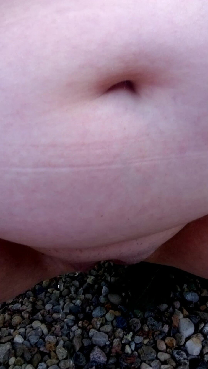 Hot-Pussy66: Sikanie w ogrodzie