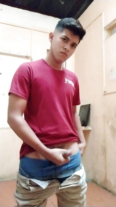 Chicos Virales: 일하는 발정난 십대 소년