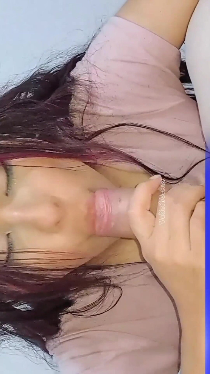 Yulieth Gomez: Mi amiga colombiana tiene toda mi leche en su coño,...