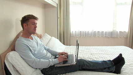 British MILF Entertainment: Jasmine Jae กับ Ryan RyderH เย็ดมันส์ในห้องนอน