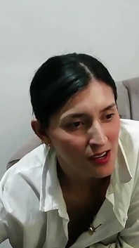 방에서 보지 섹스를 보여주는 특별한 자위