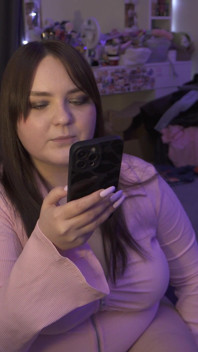 příběh Feminizace manžela – proměna v sissy (2i2) Rus