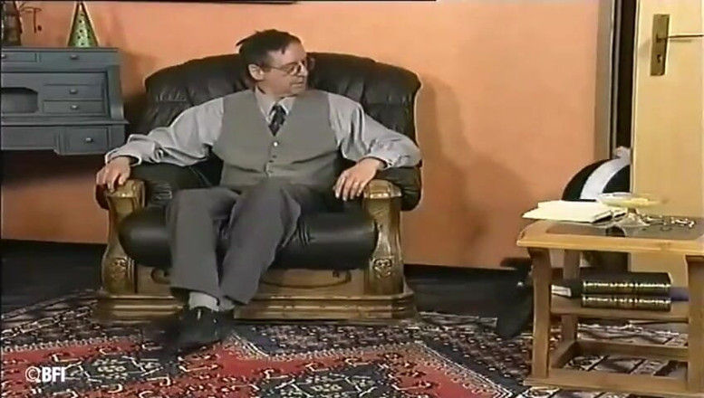 Hardcore slave sex: Primejdie seria 089 - videoclip retro cu curve în ciorapi lovite de stăpân