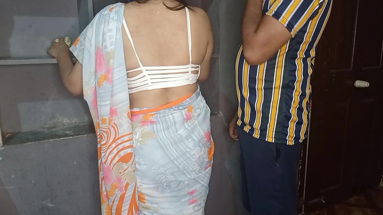 Neelima69: Ngentot pantat bahenol pembantu indiaku