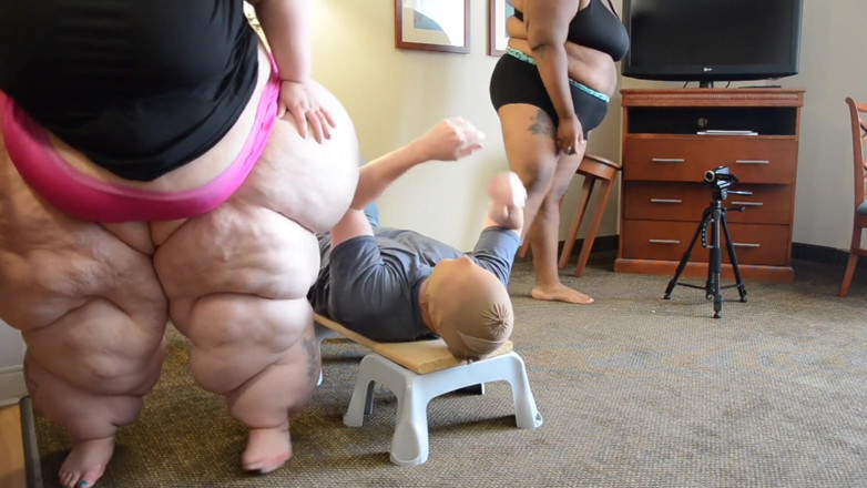 Full Weight Productions: Bobbi Jo ve siyah güzellik onu tahtada sikiyor