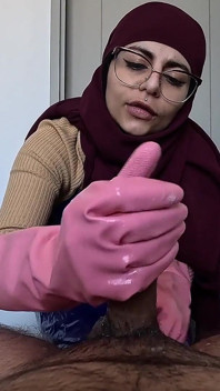 Arabska sprzątaczka ręczna robota Mia Niqab