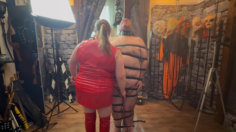 Aaexperiencesltd: Частина 3:- доміна забезпечує цицьки в підземеллі