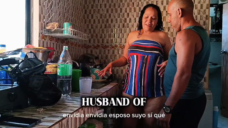 Adribella69: Curul cumnatei Tot sexy mă provoacă și îi dau pula mea