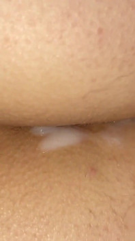 Un compañero de viaje en un taxi me pajeó y me invitó a su lugar para un apasionado fin de semana de sexo