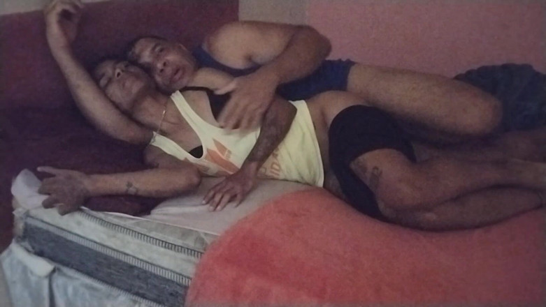 LeoOgro: I Entered Spanking Entirely in My Stepdaughter's Room and Had 100%...