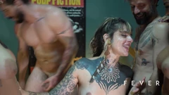 Kongkek panas dread dengan dua kawan panas, Belinha dan Pucca tiba untuk membantu dan terdapat pancutan mani yang indah