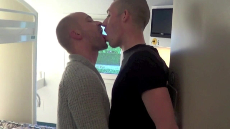 French Twinks Amator videos: Amateur sekstape in het hotel met twinks