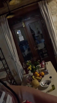 Legare sado-maso joacă în bucătărie