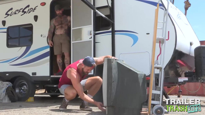 Trailer Trash Boys: TRAILERTRASHBOYS - Tata Jack Dixon surowe rasy Wesley Woods