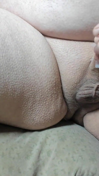 Gordito Padrastro De Polla Suave Se Masturba Y Dispara Una Gruesa Carga De Esperma