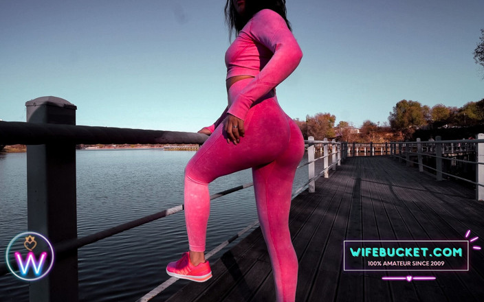 Wifebucket: Wifebucket amateurs - mamada al aire libre y juego de rol...